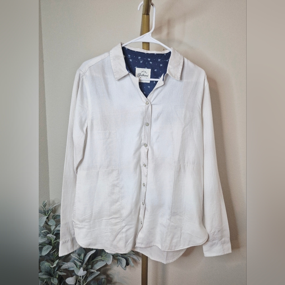 JACHS Girlfriend White Button Front Shirt